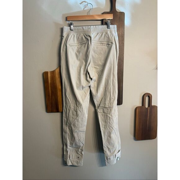 Athleta tan Belted High Rise Zip Hem Trekkie Utility Cargo Track Pants Size 4T - Picture 2 of 4